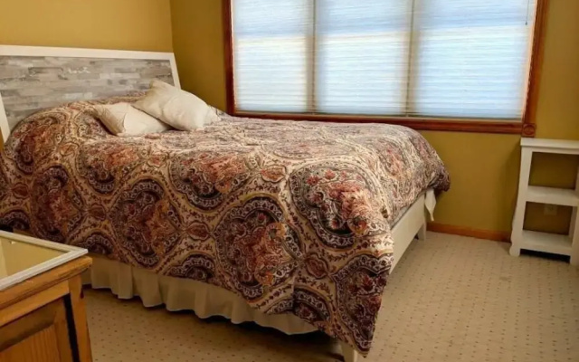 Van Buren Place 5 Bedroom Home