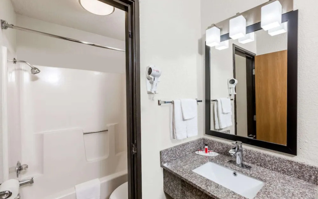 Super 8 Urbandale/Des Moines Area
