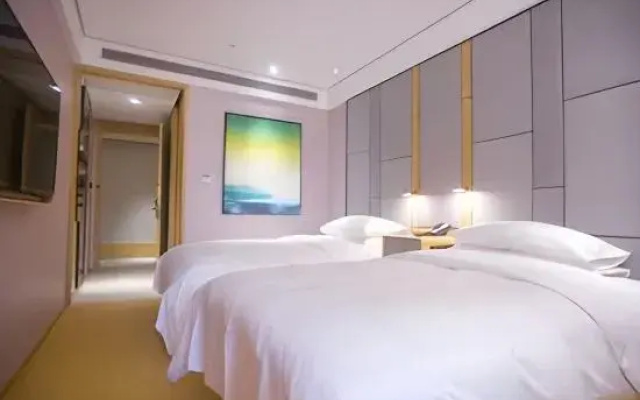 HanTing Hotel (Shanghai Daning Music Plaza Xindian)