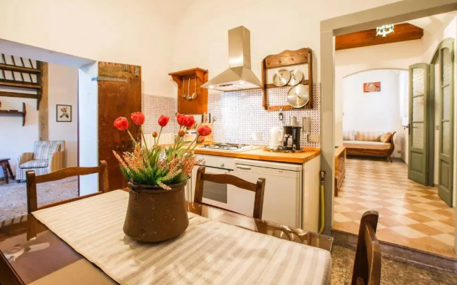 Il Batti apartment water front and private beach