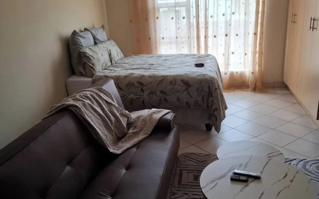 Serene 1-bedroom Apartment in Bloemfontein