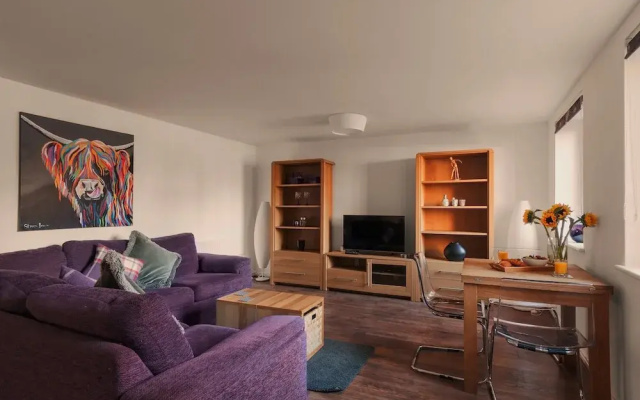 This fantastic 3 bed ground floor apartment has private parking too!