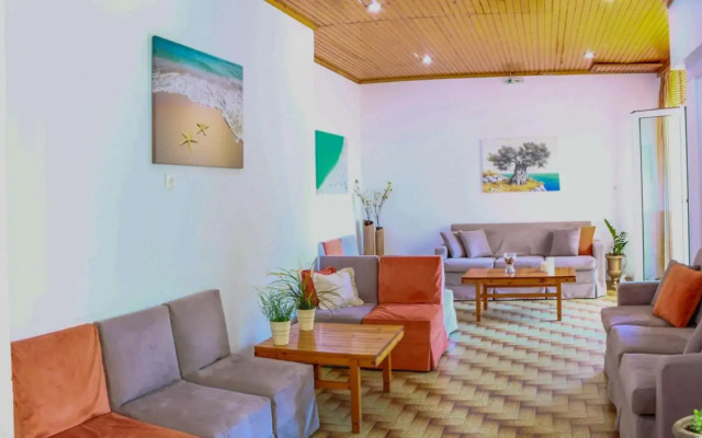 Zorbas Beach Hotel