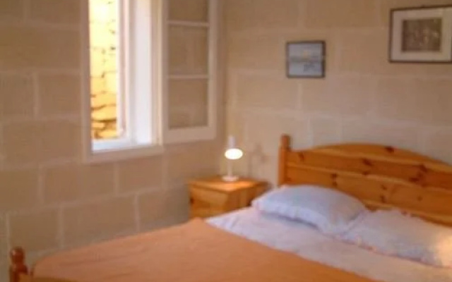 Odysseus Court Gozo