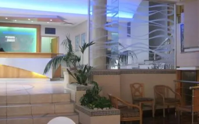La Mercy Beach Hotel