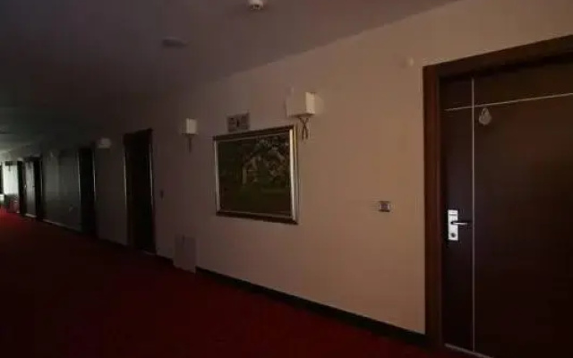 Tuna Hotel