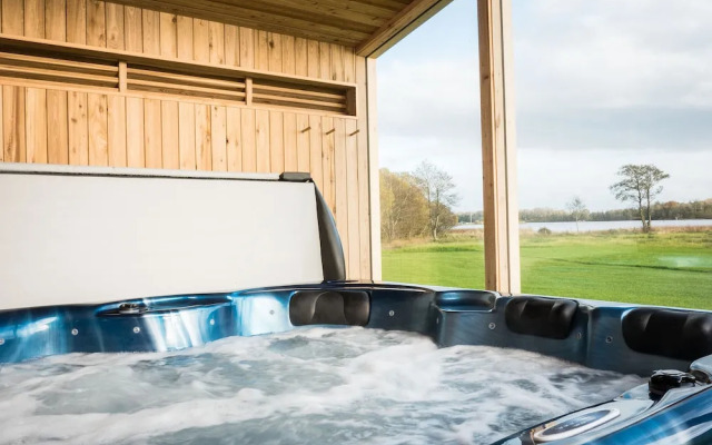 Mullans Bay Lakeside Lodges