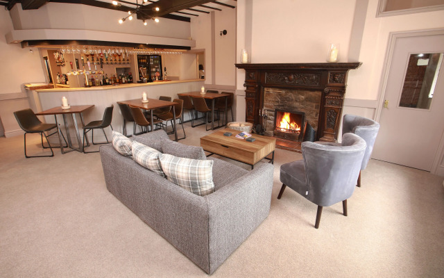 OYO Glyn Valley Hotel