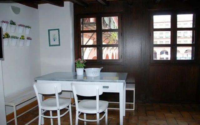 Aljara Corredera Apartment by JITKey