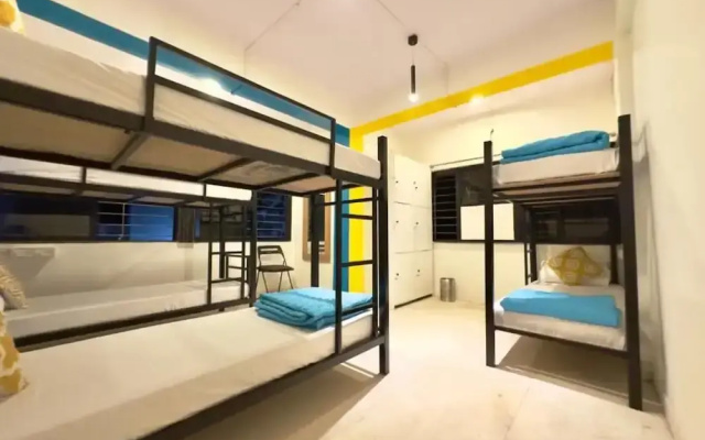 Locomo Hostel Express - Stay Work Eat