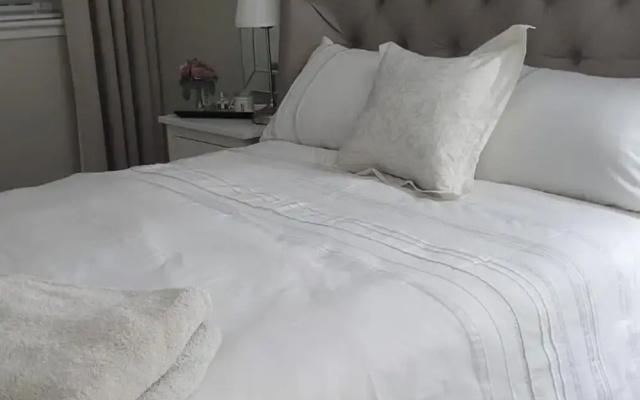 3 Bedroom, Sleeps 6, Free Parking