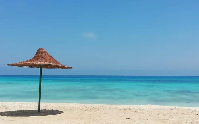 Beachfront Chalet in gazala valley