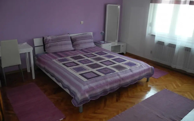 Apartment Jasminka 4 1 pax Dole