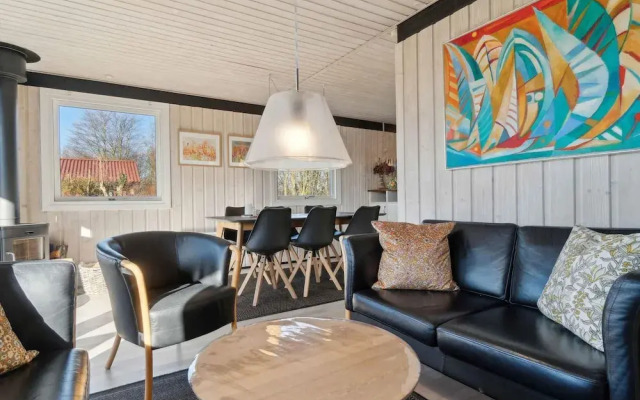 5 Star Holiday Home in Ronne