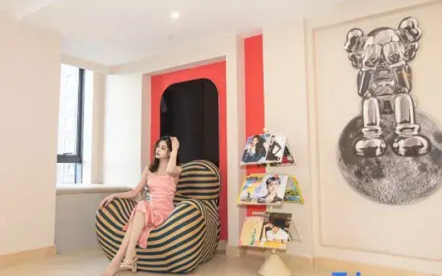 Yuli Homestay (Hefei Yushanxi Subway Station Aoyuan City Tiandi Branch)