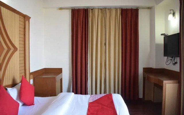 OYO 10692 Hotel Shubham