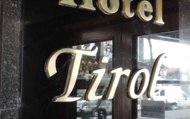 Hotel Tirol 0