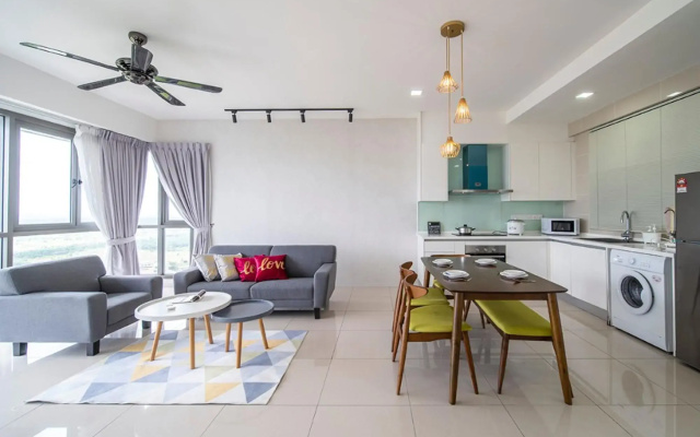 Iskandar Residence Modern 2bed Pool Resort Home