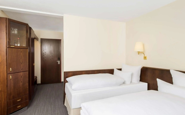 elaya hotel noerdlingen, Trademark by Wyndham