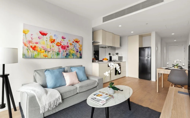 Melbourne Square 1 Bed