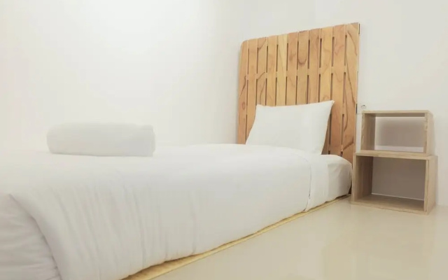 Stylish and Modern 2BR Bassura City Apartment