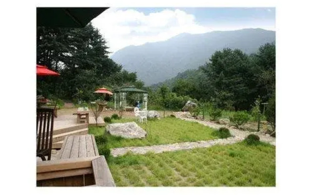 Yangpyeong Island in Forest Pension