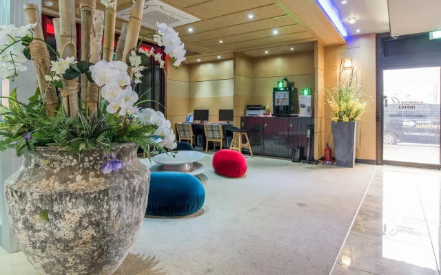 Airport Hotel