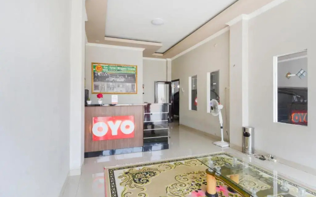 OYO 3232 Rd Kost