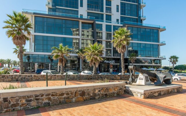 V&A Waterfront Luxury Residences - WHosting in Cape Town, South Africa from 343$, photos, reviews - zenhotels.com hotel front
