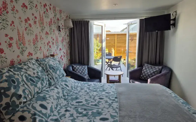 Flower Garden Studio in Sheringham- Cycle Friendly