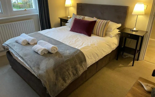 The Richmond Arms Rooms