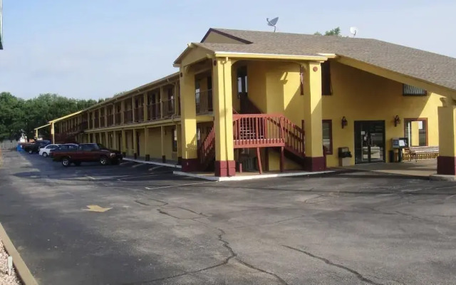 Sugar Creek Inn