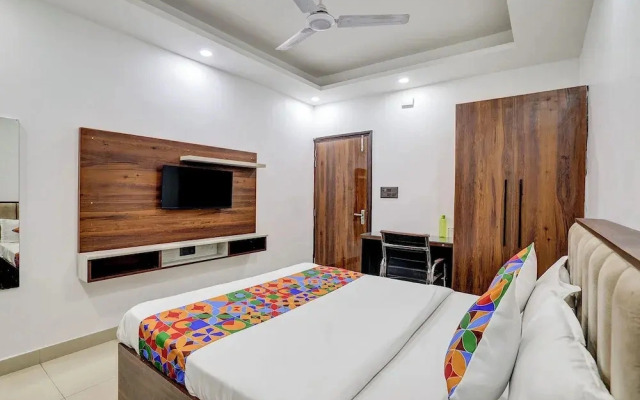 Fabhotel Groom Room