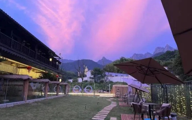 Dalong Villa (Jiuhuashan Scenic Area)