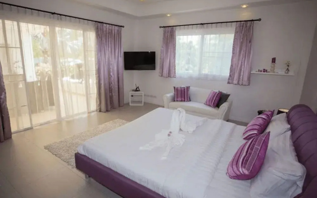 Villa Warburton