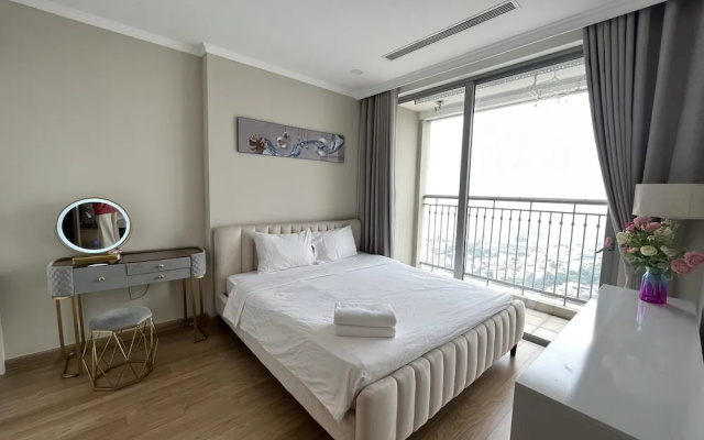 Vinhomes Gardenia - 2 Brs Apartment
