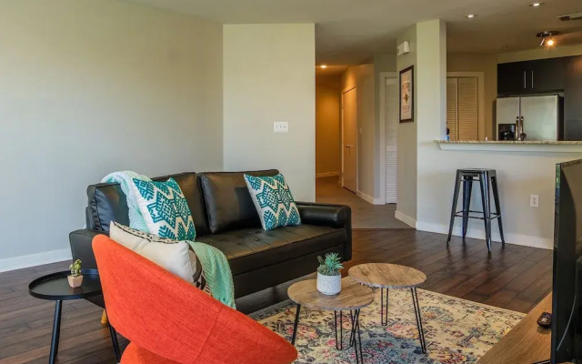 Reverchon Park Apartments by Frontdesk