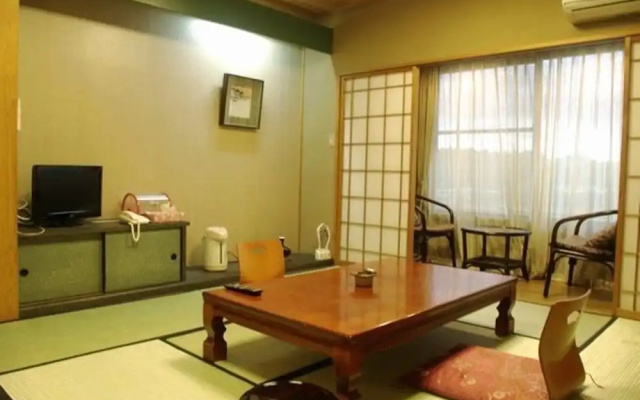 Kagoiwa Onsen Ryokan