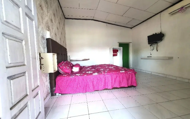 Hotel O Losmen Bunda Arema