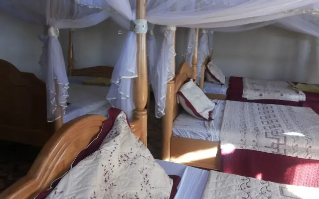 Parkside Safari Lodge