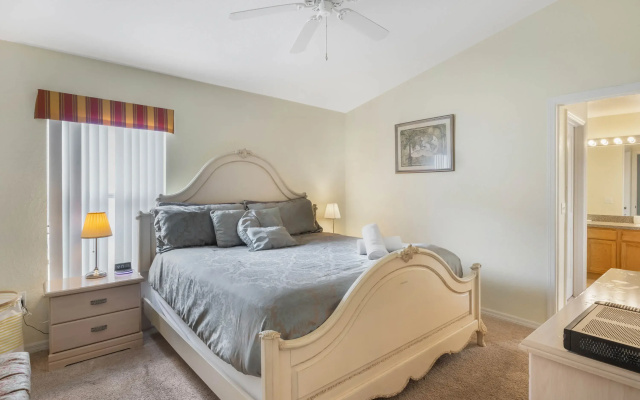 TCR1008RP - 5 beds pool home - Gated community