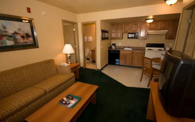 Emerald Suites