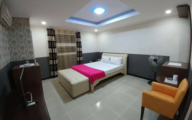 OYO 700 Pj Inn Hotel