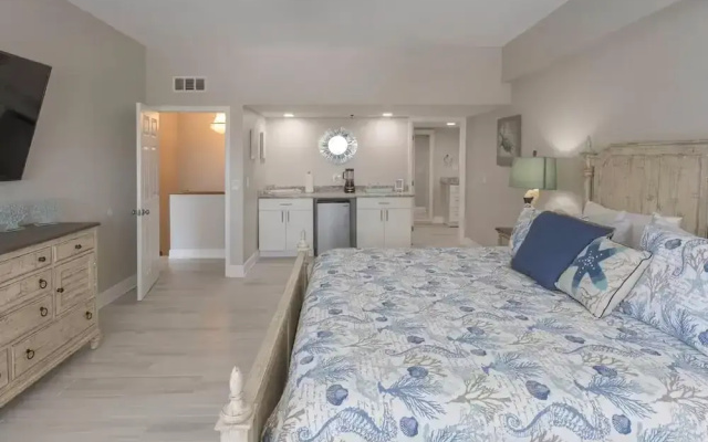 San Remo Beach Front Condo Star5Vaca