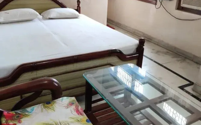 Hotel Tara Inn