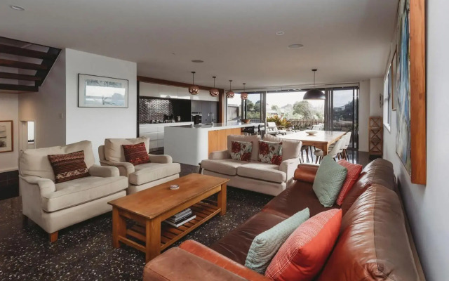 Desirable On Devon - Central City