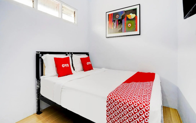 OYO 90237 Ar 20 Guest House Syariah