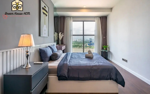 Dream House Apartment