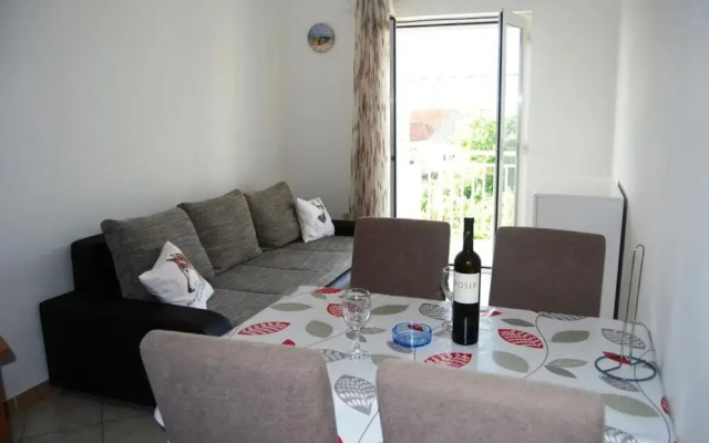 Krila - Cozy and Seaview - A1