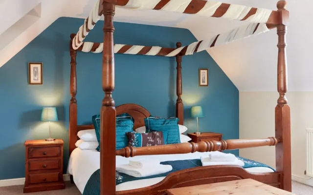 Countryside Retreat With hot Tub, No Deposit